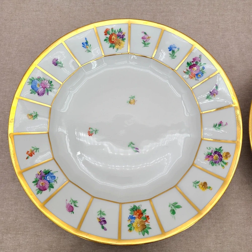 4 settings - Royal Copenhagen 'Henriette' 10.25 Inch Dinner Plates #444-8549